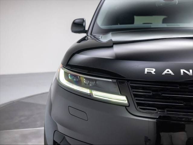 Used 2024 Land Rover Range Rover Sport Dynamic SE AWD/4WD image 32
