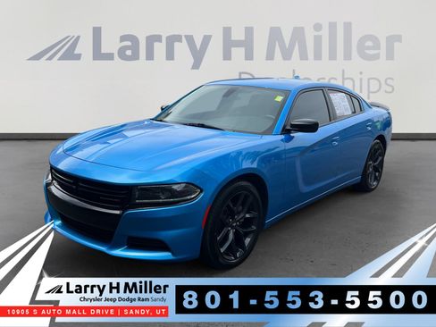 Used 2023 Dodge Charger SXT w/ Blacktop Package image 1