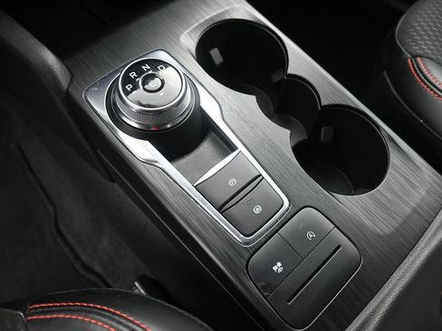 Used 2025 Ford Escape ST-Line image 13