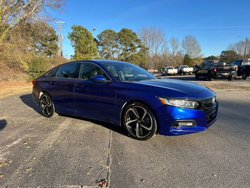 Used 2020 Honda Accord Sport image 6