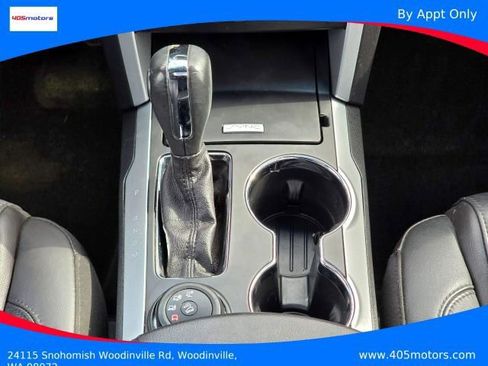 Used 2015 Ford Explorer XLT w/ Equipment Group 202B AWD/4WD image 21