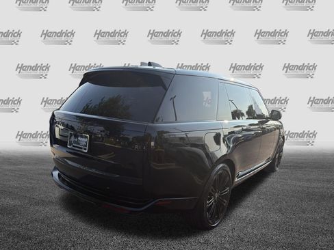 Used 2024 Land Rover Range Rover Long Wheelbase SE AWD/4WD image 10
