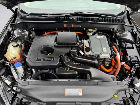 Used 2019 Ford Fusion Energi Titanium image 8