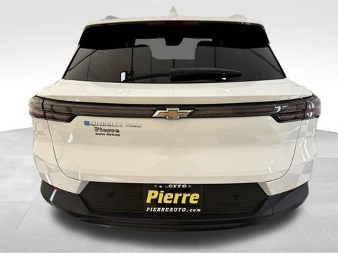 New 2026 Chevrolet Equinox EV LT image 3