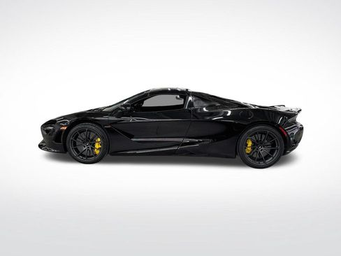 Used 2025 McLaren 750S Spider RWD image 2