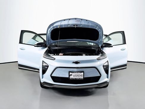 Used 2023 Chevrolet Bolt EUV Premier w/ Sun & Sound Package FWD image 19