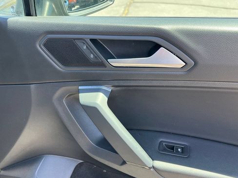 Used 2019 Volkswagen Tiguan SE w/ 3rd Row Seat Package AWD/4WD image 17