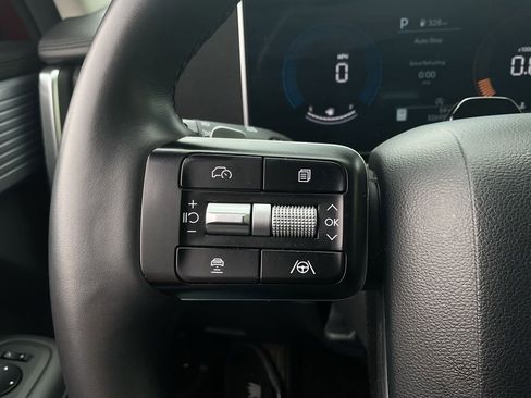 Used 2025 Hyundai Santa Fe SEL FWD image 30