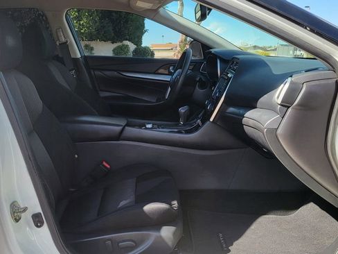 Used 2017 Nissan Maxima 3.5 S w/ Interior Lighting Package image 17