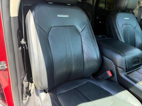 Used 2019 Ford Expedition Platinum AWD/4WD image 12
