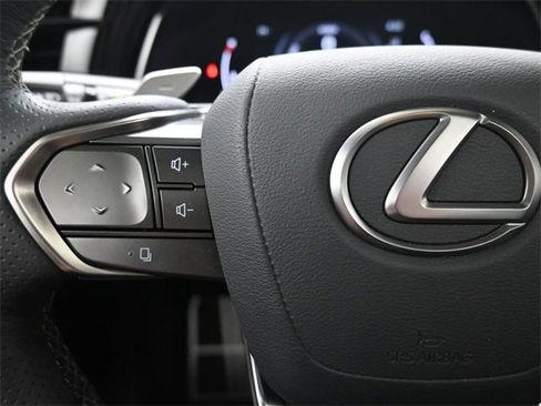 Used 2024 Lexus RX 500h F Sport w/ Convenience Package image 29