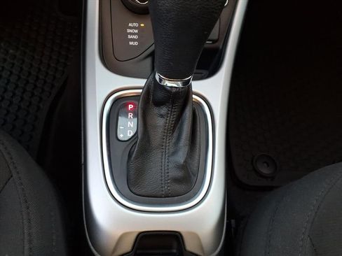 Used 2018 Jeep Compass Sport w/ Cold Weather Group image 13