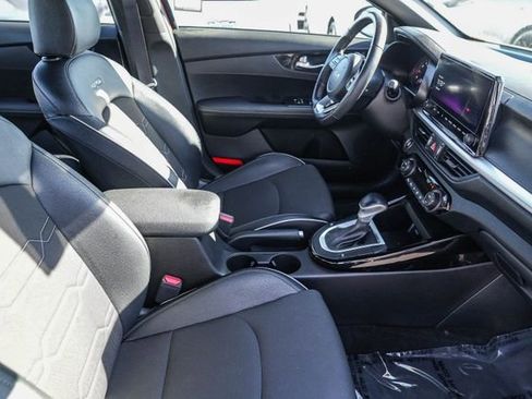 Certified 2023 Kia Forte GT-Line image 17
