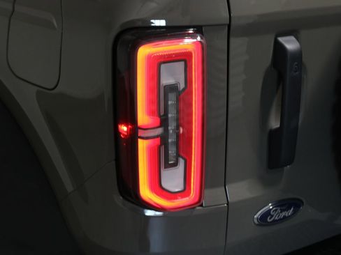 Used 2025 Ford Bronco Badlands AWD/4WD image 57