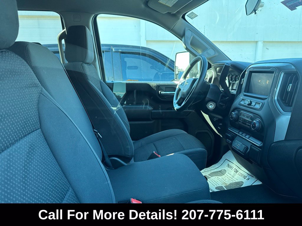 Used 2023 Chevrolet Silverado 2500 Custom w/ Custom Convenience Package AWD/4WD image 3