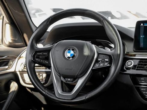 Used 2023 BMW 530e image 25