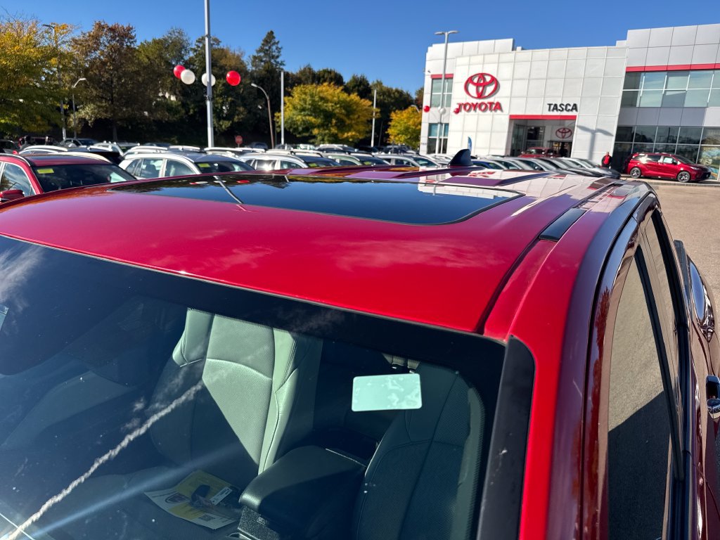 Used 2024 Toyota Tacoma Limited AWD/4WD image 45