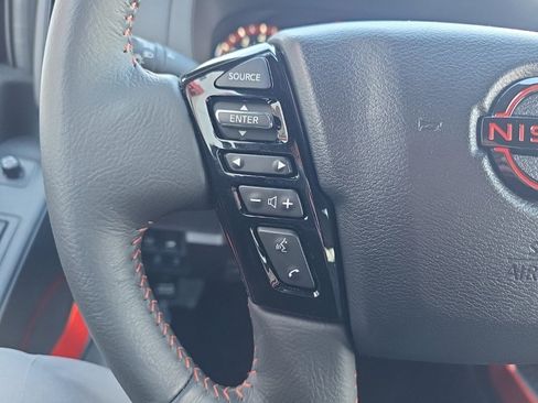 Certified 2025 Nissan Frontier PRO-4X image 22