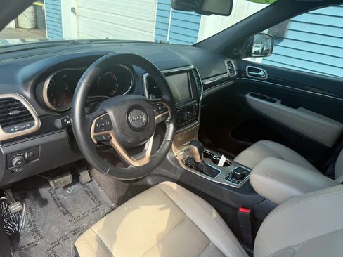 Used 2016 Jeep Grand Cherokee Limited 75th Anniversary AWD/4WD image 9