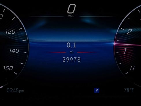 Used 2025 Mercedes-Benz CLA 250 4MATIC image 24