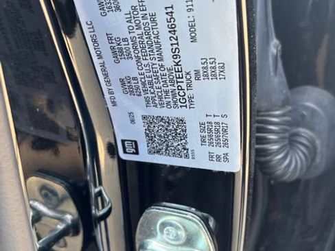 Used 2025 Chevrolet Colorado Trail Boss AWD/4WD image 14