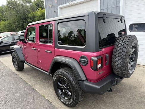 Used 2022 Jeep Wrangler Unlimited Sport AWD/4WD image 6