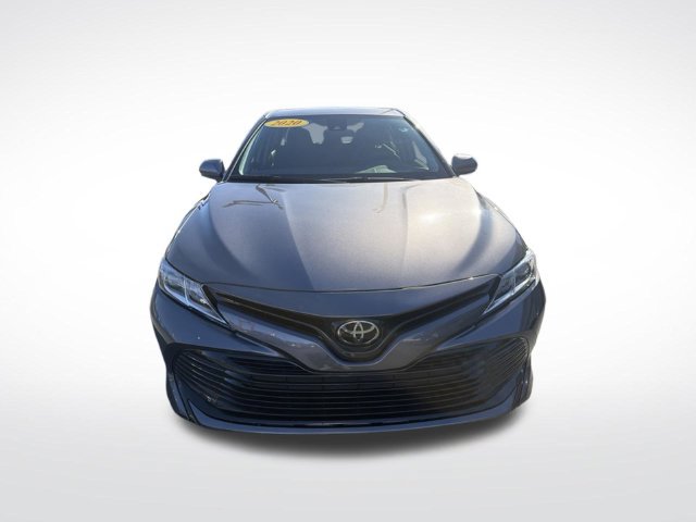 Used 2020 Toyota Camry LE FWD image 8