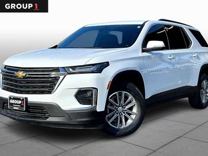 Used 2022 Chevrolet Traverse LT