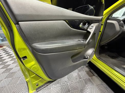 Used 2017 Nissan Rogue Sport SV image 13