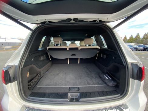 Used 2025 Mercedes-Benz GLB 250 4MATIC image 15