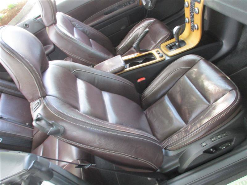 Used 2011 Volvo C70 T5 w/ Convenience Pkg FWD image 10