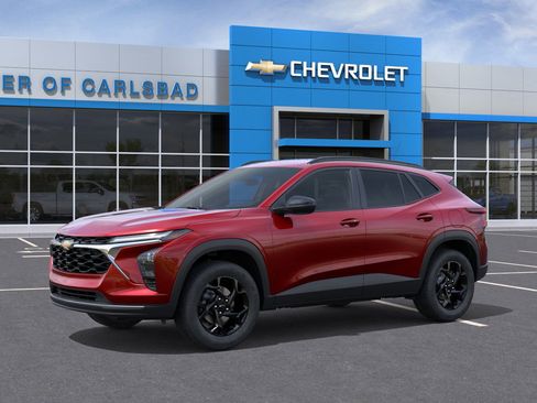 New 2026 Chevrolet Trax LT image 2