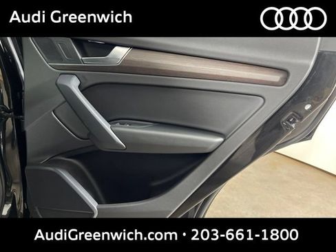 Used 2023 Audi Q5 2.0T Premium w/ Convenience Package AWD/4WD image 13