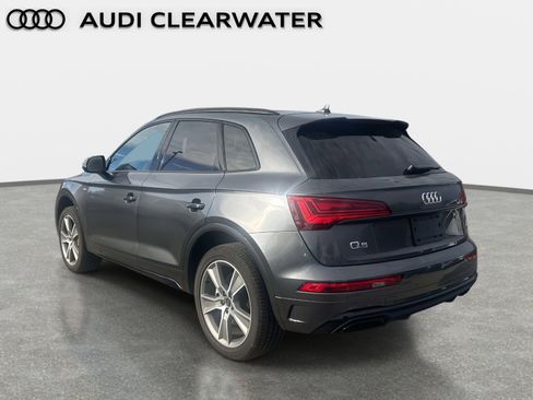Used 2025 Audi Q5 2.0T Premium w/ Convenience Plus Package image 2