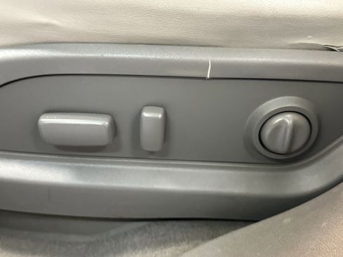 Used 2016 Chevrolet Traverse LT image 22