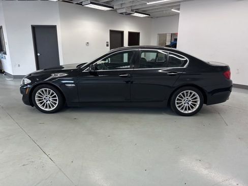 Used 2011 BMW 528i Sedan image 6