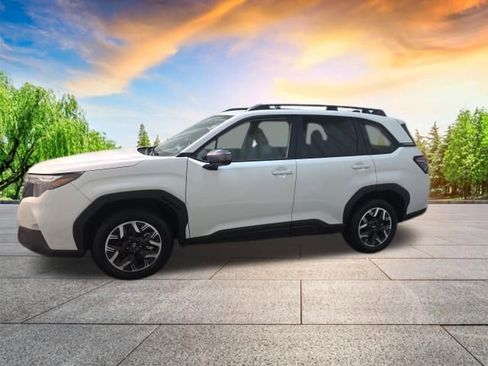 Certified 2025 Subaru Forester Premium AWD/4WD image 7