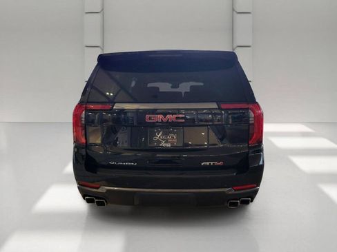 New 2026 GMC Yukon XL AT4 w/ AT4 Premium Plus Package AWD/4WD image 4