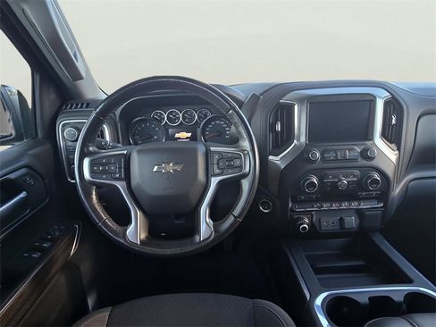 Used 2021 Chevrolet Silverado 1500 LT Trail Boss image 4