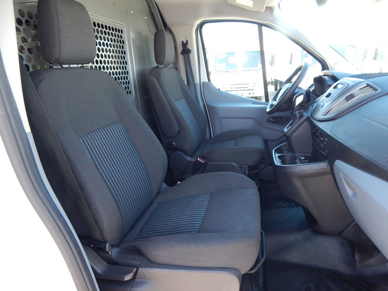 Used 2016 Ford Transit 150 130 Low Roof RWD image 21