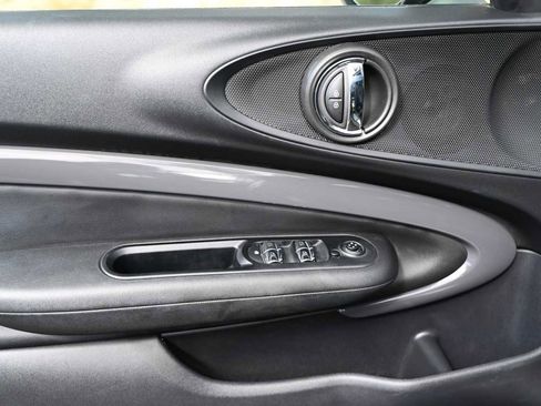 Used 2019 MINI Cooper Clubman S image 12