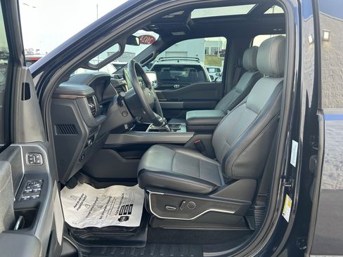 Used 2024 Ford F150 Lightning Lariat image 28