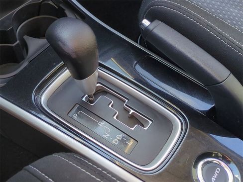 Used 2018 Mitsubishi Outlander ES image 18