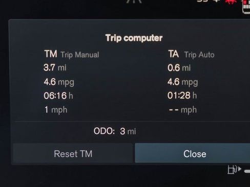 New 2026 Volvo XC60 B5 Plus w/ Protection Package Premier image 40