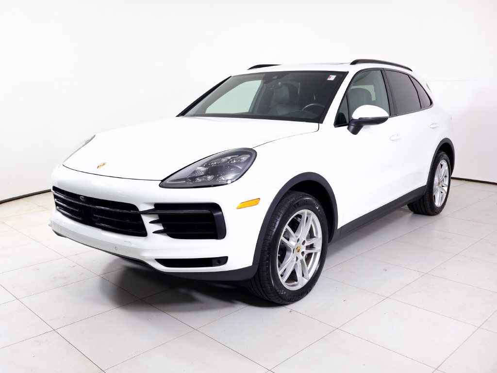 Certified 2022 Porsche Cayenne AWD/4WD image 1