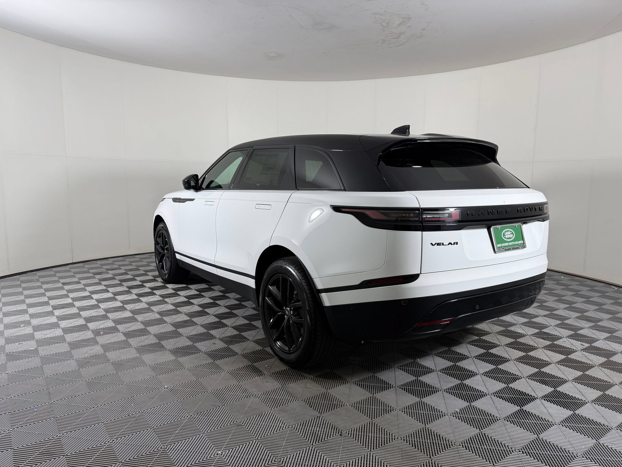 New 2026 Land Rover Range Rover Velar S AWD/4WD image 3