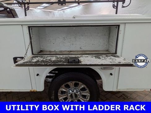 Used 2018 Ford F350 XL w/ XL Decor Group image 6