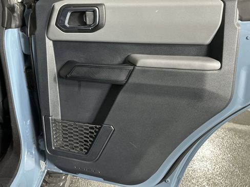 Used 2023 Ford Bronco Big Bend image 36