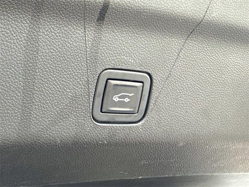 Used 2022 GMC Yukon XL Denali w/ Max Trailering Package image 13