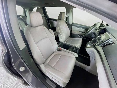 Used 2018 Honda Odyssey LX image 28